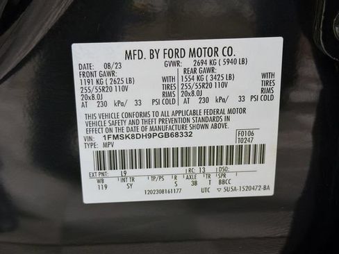 Used 2023 Ford Explorer XLT w/ Equipment Group 202A AWD/4WD image 38