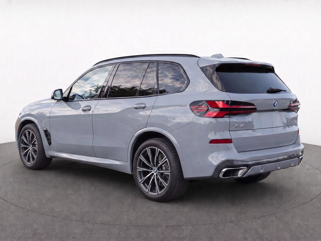 Used 2026 BMW X5 xDrive40i AWD/4WD image 4