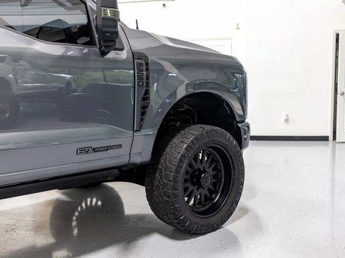 Used 2024 Ford F250 Platinum AWD/4WD image 28