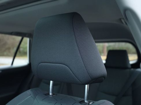 Used 2025 Toyota RAV4 XLE image 30