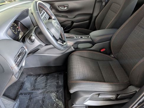 Used 2025 Honda HR-V Sport image 20