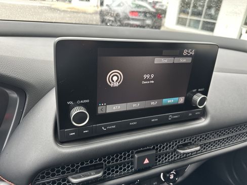 Used 2024 Honda HR-V Sport image 17