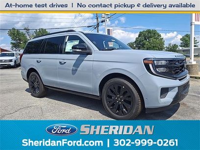 New 2025 Ford Expedition Platinum w/ Stealth Appearance Package