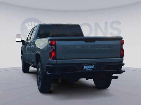 New 2026 Chevrolet Silverado 2500 Custom w/ Custom Convenience Package image 10
