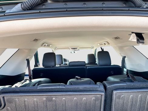 Used 2024 Nissan Pathfinder SL w/ Cargo Package image 26