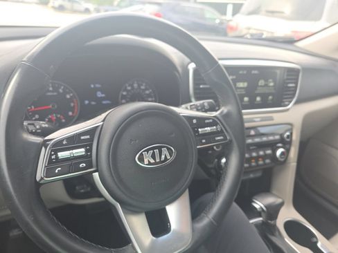 Used 2021 Kia Sportage EX FWD image 11