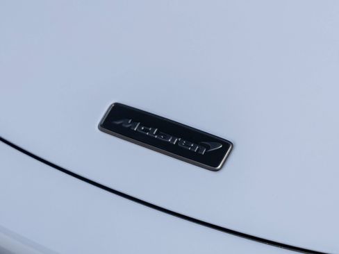 Used 2026 McLaren 750S Spider RWD image 20