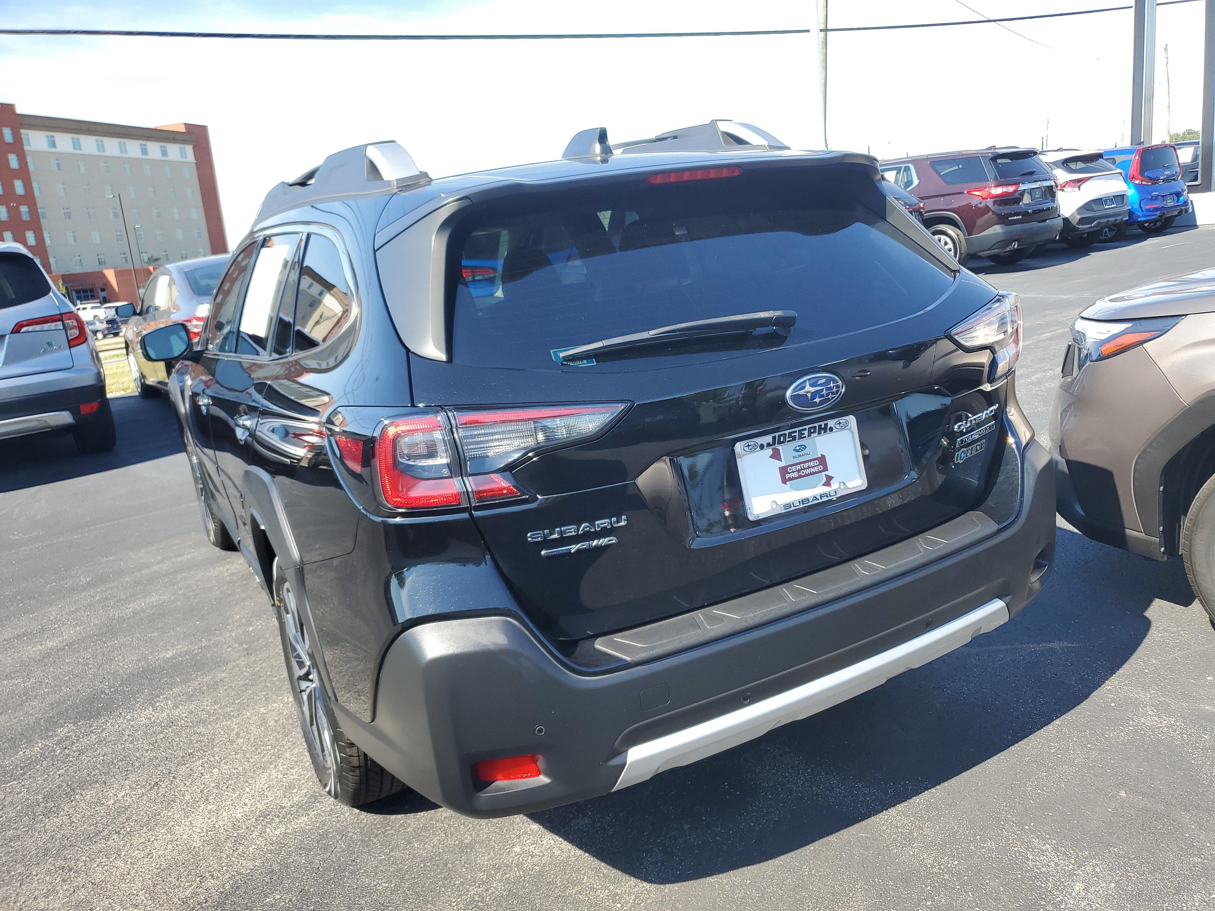 Certified 2023 Subaru Outback Touring XT AWD/4WD image 2