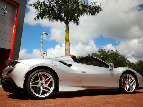 Certified 2021 Ferrari F8 Tributo image 27