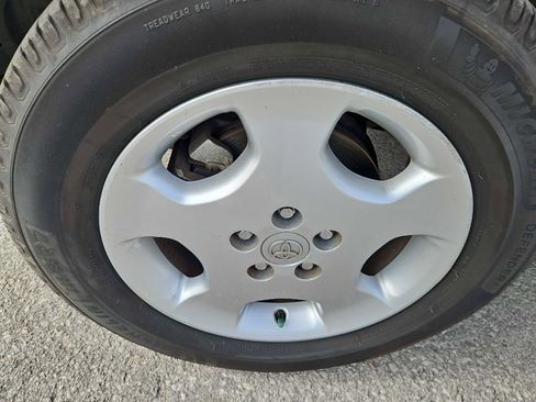 Used 2006 Toyota Highlander Limited w/ Leather Trim Pkg image 9