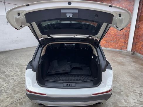 Used 2023 Lincoln Corsair AWD image 26