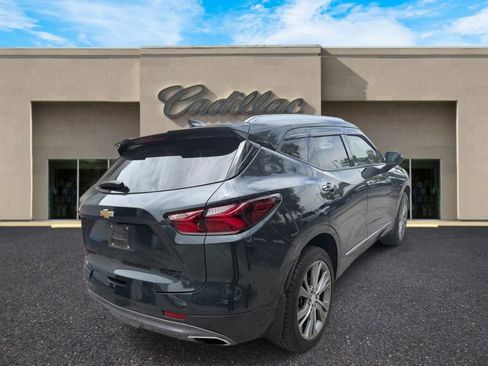 Used 2020 Chevrolet Blazer Premier w/ Driver Confidence II Package FWD image 3
