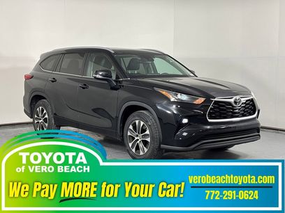 Used 2023 Toyota Highlander XLE