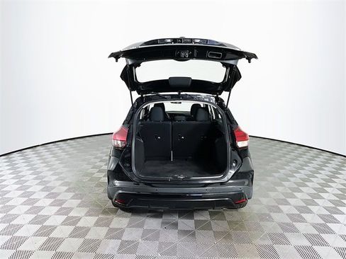 Used 2022 Nissan Kicks SV image 25