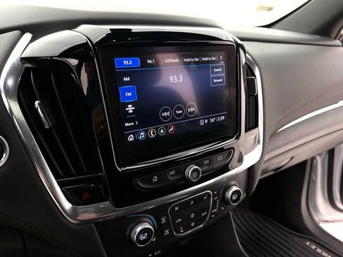 Used 2023 Chevrolet Traverse RS AWD/4WD image 23
