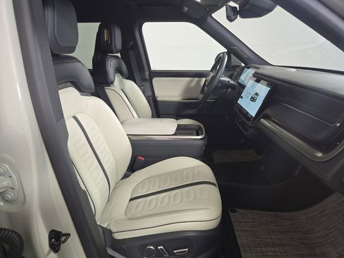 Used 2025 Rivian R1S Adventure AWD/4WD image 24