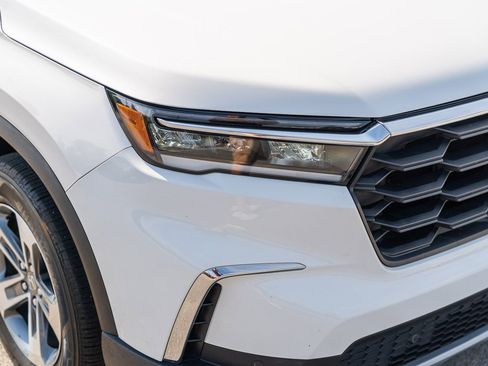 Used 2024 Honda Pilot EX-L image 10