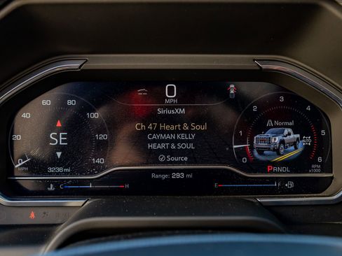 Used 2025 GMC Sierra 2500 Denali Ultimate image 20