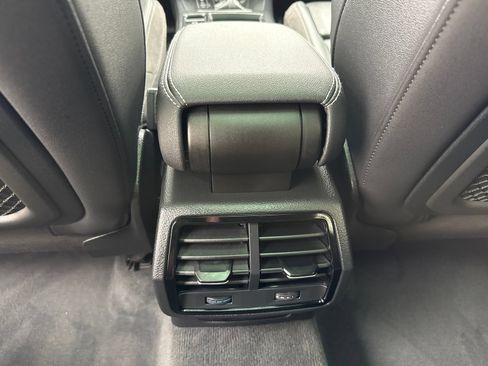 Used 2020 Audi Q3 2.0T Premium Plus w/ Premium Plus Package AWD/4WD image 39
