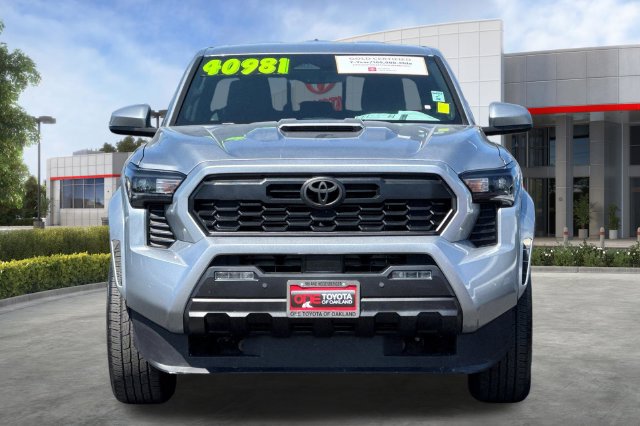 Certified 2024 Toyota Tacoma TRD Sport w/ TRD Sport Upgrade Package AWD/4WD image 11
