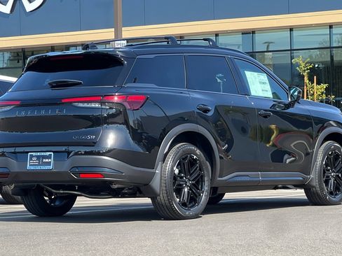 New 2026 INFINITI QX60 Sport w/ Dark Cargo Package image 5