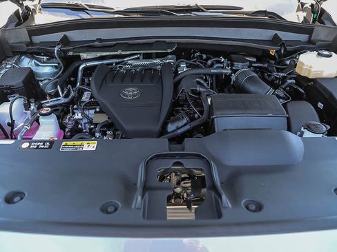 New 2026 Toyota Grand Highlander AWD Hybrid image 13