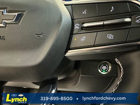 Used 2025 Chevrolet Traverse Z71 w/ Enhanced Driving Package AWD/4WD image 18