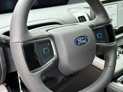 New 2026 Ford Expedition Active RWD image 29
