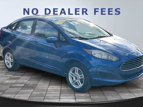 Used 2018 Ford Fiesta SE image 3