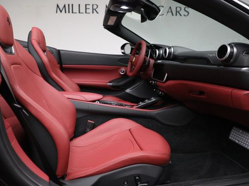 Certified 2023 Ferrari Portofino M RWD image 24