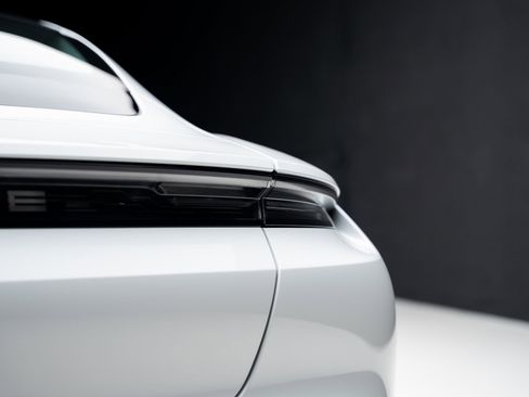 Used 2023 Porsche Taycan w/ Premium Package image 26