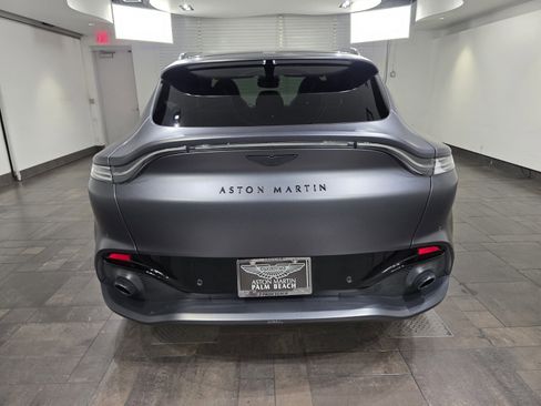 Used 2023 Aston Martin DBX image 26