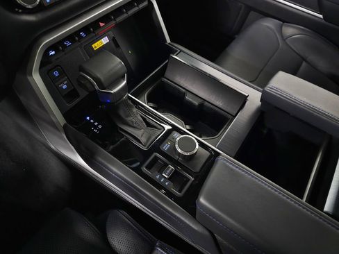 Used 2023 Toyota Tundra Platinum image 31