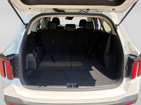 Used 2024 Kia Sorento S AWD/4WD image 29