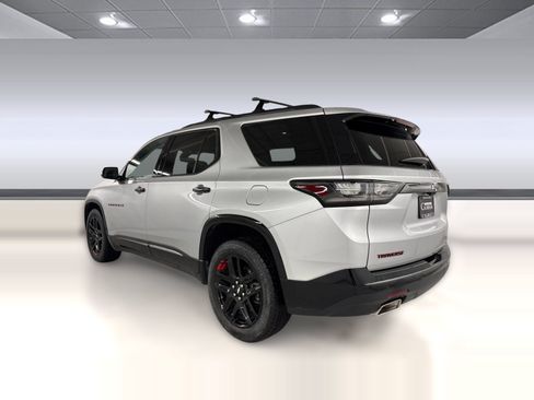 Used 2019 Chevrolet Traverse Premier w/ Redline Edition FWD image 3