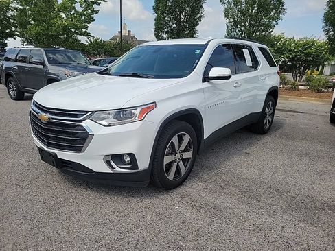 Used 2020 Chevrolet Traverse LT w/ LT Premium Package AWD/4WD image 1