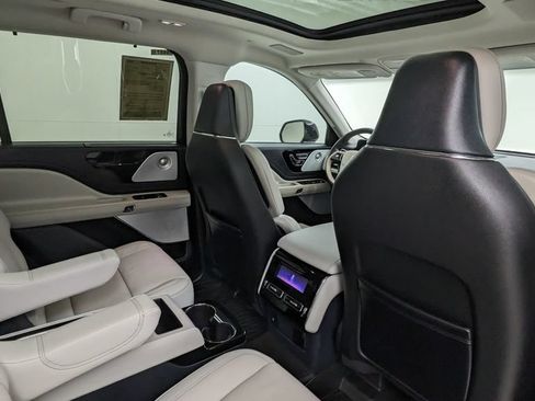 Used 2025 Lincoln Aviator Reserve w/ Equipment Group 201A AWD/4WD image 42