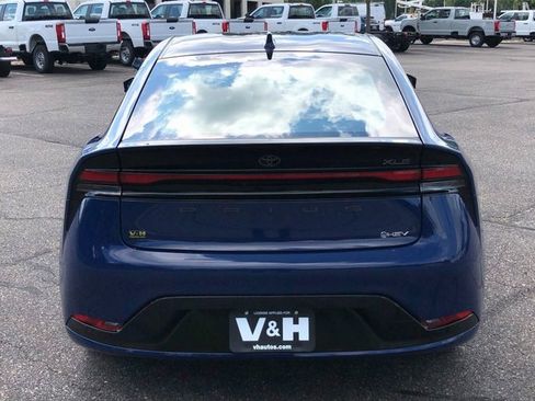 Used 2024 Toyota Prius XLE image 26