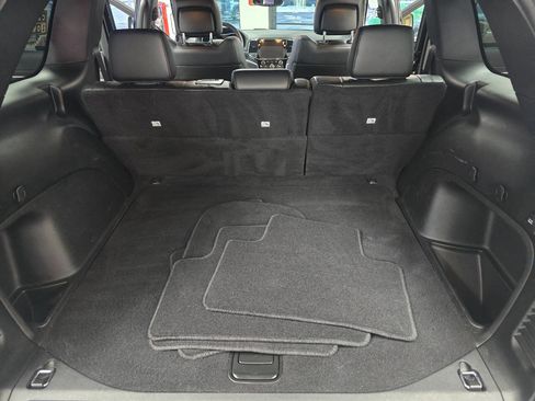 Used 2021 Jeep Grand Cherokee Limited image 46