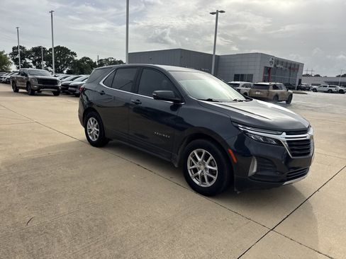 Used 2023 Chevrolet Equinox LT FWD image 12