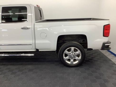 Used 2018 Chevrolet Silverado 2500 LTZ w/ Duramax Plus Package image 4