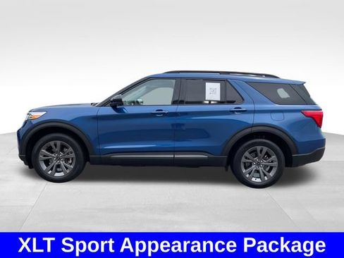 Used 2023 Ford Explorer XLT w/ Equipment Group 202A AWD/4WD image 2