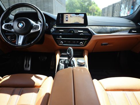 Used 2018 BMW 540i RWD image 25