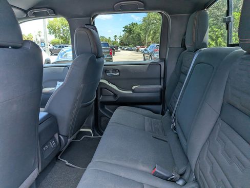 Used 2023 Nissan Frontier Pro-X w/ Pro Convenience Package RWD image 14