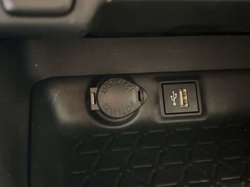 Used 2024 Toyota RAV4 XLE w/ Convenience Package image 28