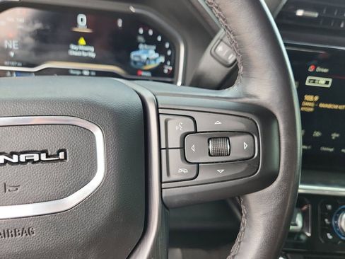 Used 2024 GMC Sierra 2500 Denali Ultimate AWD/4WD image 22