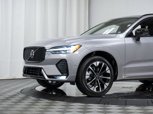 New 2026 Volvo XC60 B5 Plus w/ Climate Package AWD/4WD image 25