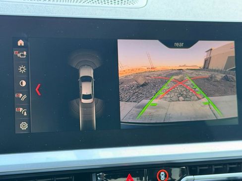 Used 2020 BMW 330i Sedan w/ Driving Assistance Package image 21