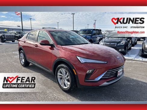 Used 2024 Buick Envista Preferred w/ Advanced Safety Package image 3