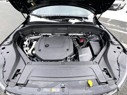 Certified 2026 Volvo XC90 B6 Plus w/ Protection Package Premier image 31